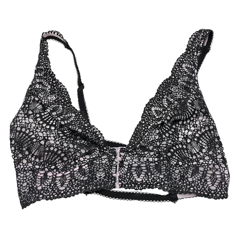 Victoria’s Secret Black Laced Overlay Cage Strap Front Snap Triangle Bralette